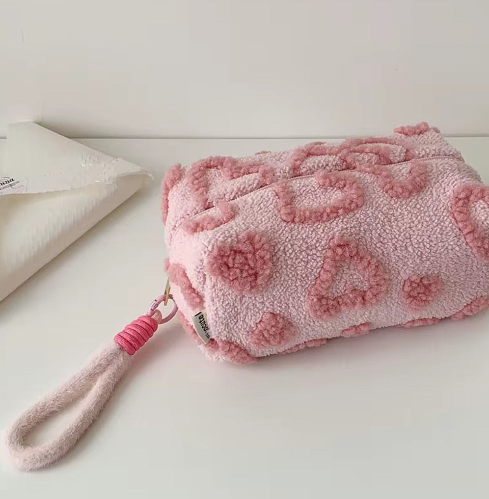 Heart beauty pouch