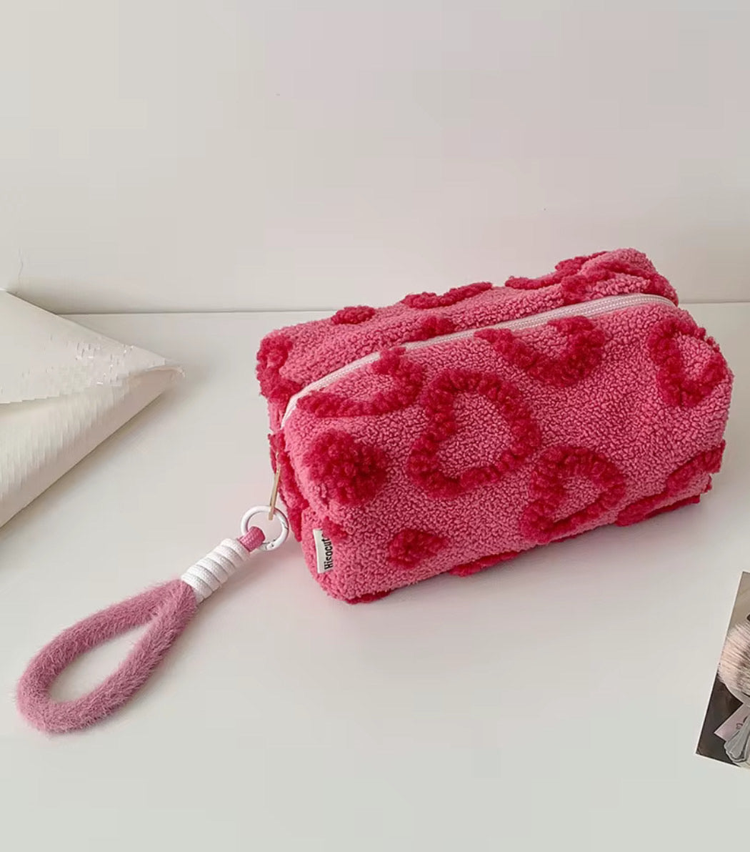 Heart beauty pouch