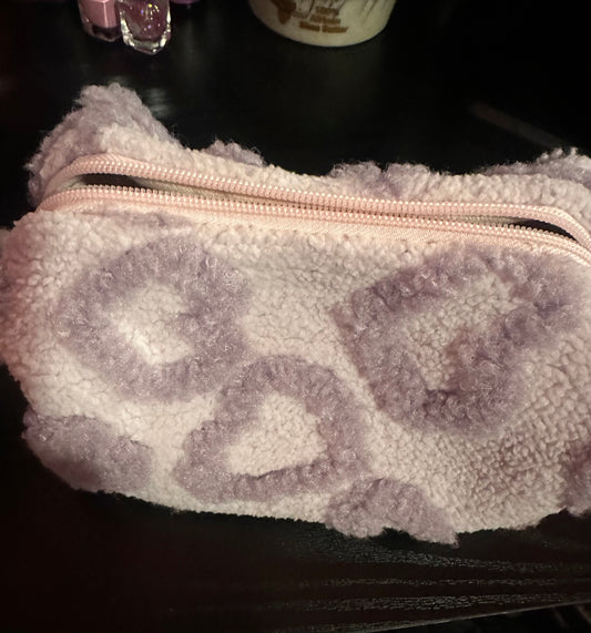Heart beauty pouch